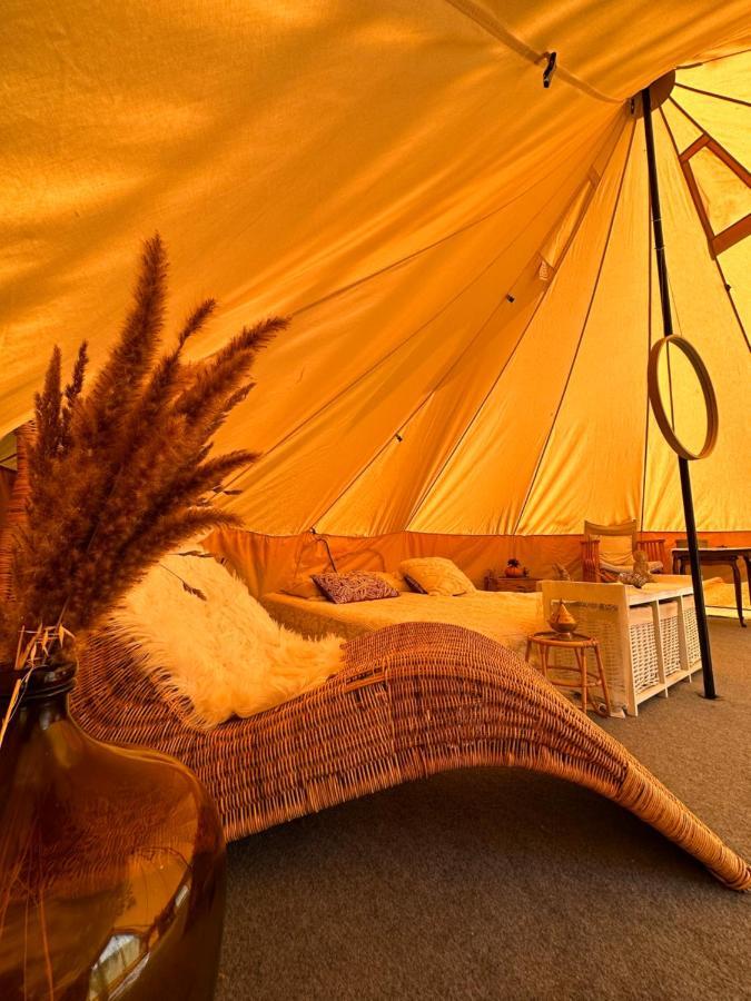 Glamping On Idyllic Lake, Paddle Boards & Rowboat ポールスグルン エクステリア 写真