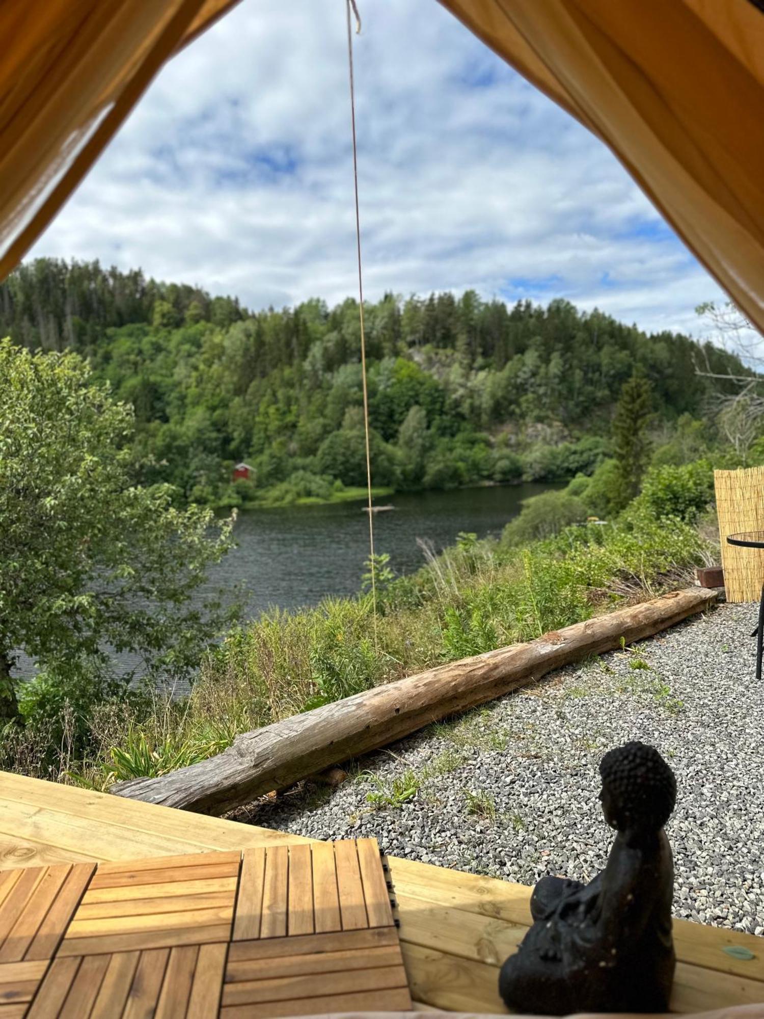 Glamping On Idyllic Lake, Paddle Boards & Rowboat ポールスグルン エクステリア 写真